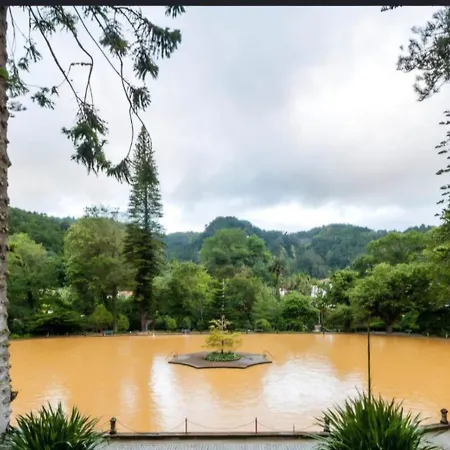 Pes Verdes-alojamento E Cha Vandrarhem