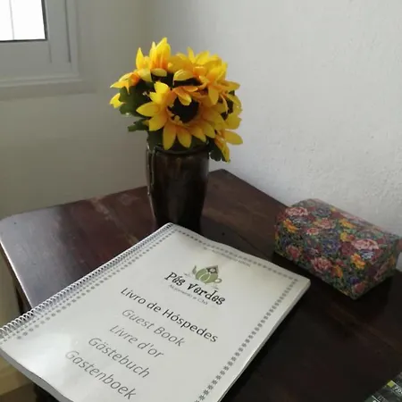 Хостел Pes Verdes-alojamento E Cha