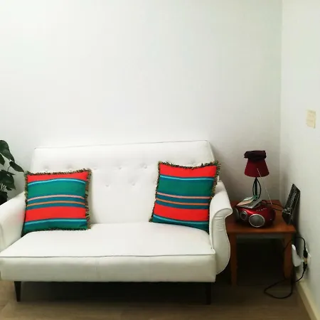 Hostel Pes Verdes-alojamento E Cha Ponta Delgada