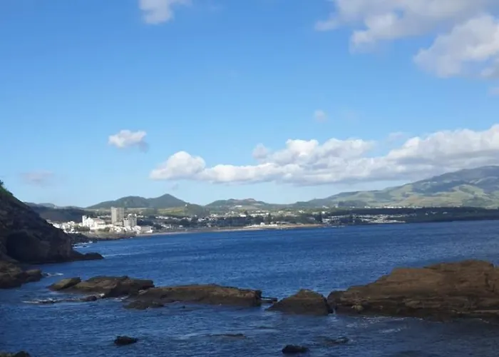 Pes Verdes-alojamento E Cha Hostel *