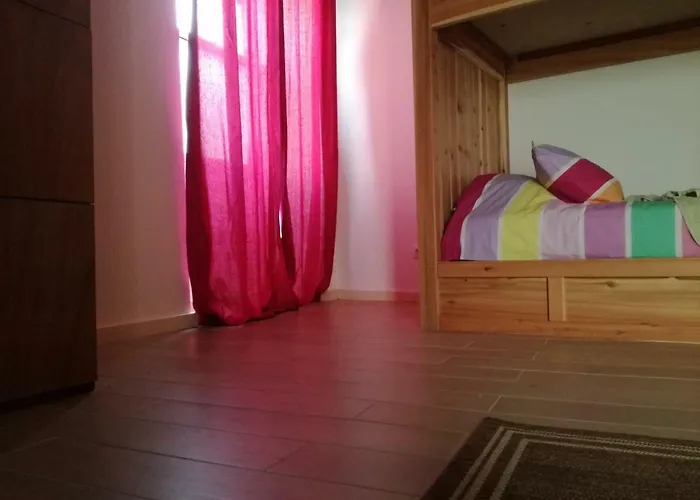 Hostel Pes Verdes-alojamento E Cha *