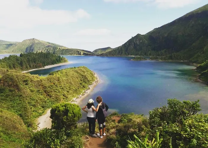 Pes Verdes-alojamento E Cha * Ponta Delgada (Sao Miguel)